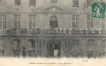 Hôpital militaire de Versailles - Cour intérieure. Héliotypie A. Bourdier, Versailles