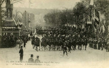 MM. le Roi et la Reine d'Italie à Paris (14-18 octobre 1903) - A Versailles - L'escorte d'Honneur. L'Imprimerie Nouvelle Photographique, Paris