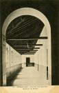 Versailles - Couvent des Capucins. Intérieur du Cloître.