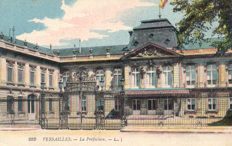Versailles - La Préfecture. Lévy Fils et Cie, Paris