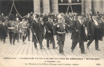 Versailles - Funérailles nationales des victimes du dirigeable "République" - 28 Septembre 1909, Les Ministres et les Officiers Étrangers après le service religieux. E.L.D.