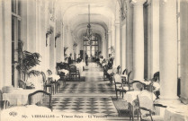 Versailles - Trianon Palace - Le Vestibule. E.L.D.