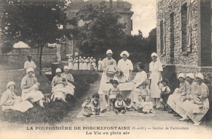 La Pouponnière de Porchefontaine (S.-et-O.) - Institut de Puériculture - La Vie en plein air. Photo Georges, Versailles