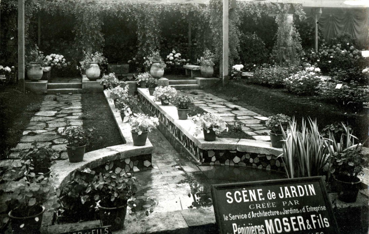 [Scène de jardin créée par le Service d'Architecture de Jardins et d'Entreprise des Pépinières Moser et Fils.]