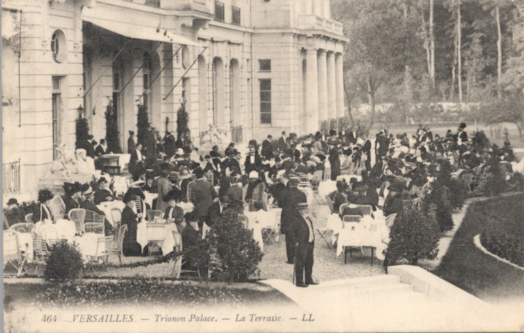 Versailles - Trianon Palace - La Terrasse. L.L.