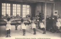Pensionnat de Mlle François, Versailles - La Salle de Gymnastique. A. Breger-Frères, Paris