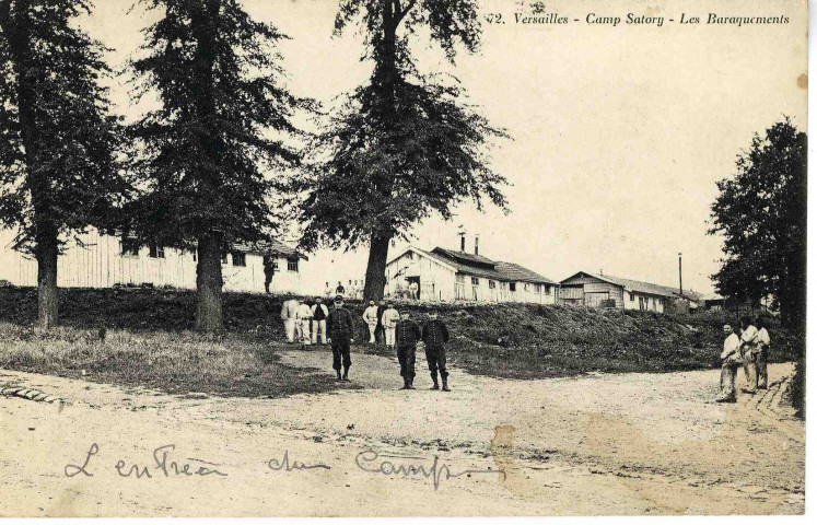 Versailles. Camp de Satory. Les baraquements (l'entrée du camp).VersaillesJ. Bellamy