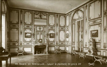 Palais de Versailles - Salle à manger de Louis XV. Electrophot, Paris