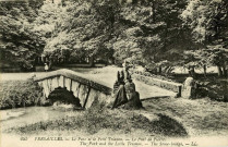 Versailles - Le Parc et le Petit Trianon - Le Pont de Pierre. L.L.