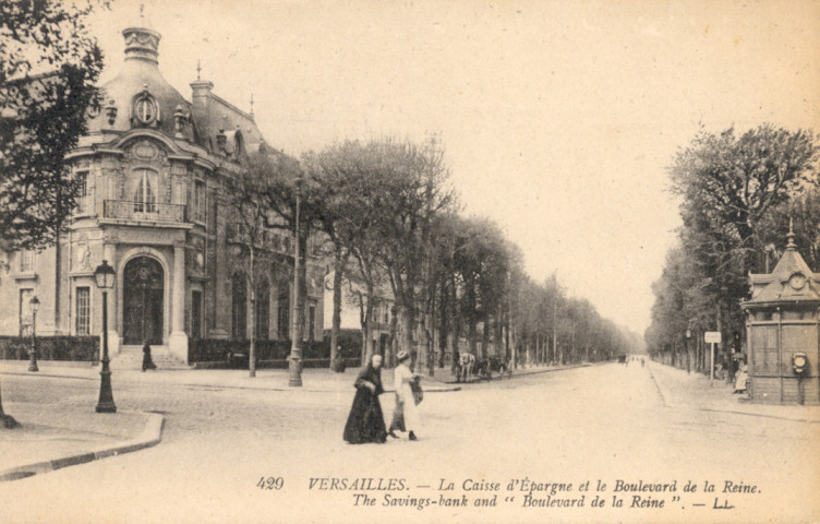 Versailles - La Caisse d'Épargne et le Boulevard de la Reine. Lévy Fils et Cie, Paris