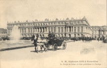S. M. Alphonse XIII à Versailles - Le Préfet de Seine-et-Oise précédant le cortège. A. Bourdier, impr.-édit., Versailles
