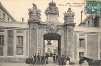 Versailles - Entrée de l'École d'Artillerie rue Gambetta.