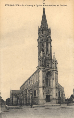 Versailles - Le Chesnay - Église Saint-Antoine de Padoue. Mme Moreau, édit., Versailles