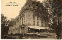 Versailles. L'hôtel Trianon Palace. Terrasse du restaurant.21 rue des Réservoirs, VersaillesF. David