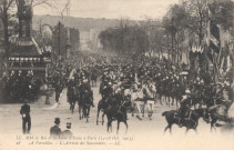 LL. MM. le Roi et la Reine d'Italie à Paris (14-18 oct. 1903) - À Versailles - L'Arrivée des Souverains. L'Imprimerie nouvelle photographique, Paris