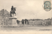 Versailles - Le Château - La Cour. L.L.