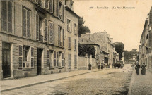 Versailles - La Rue Maurepas. A. Bourdier, impr.-édit., Versailles