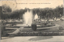 Parc de Versailles - Les parterres le jour des Grandes Eaux. Mme Moreau, édit., Versailles