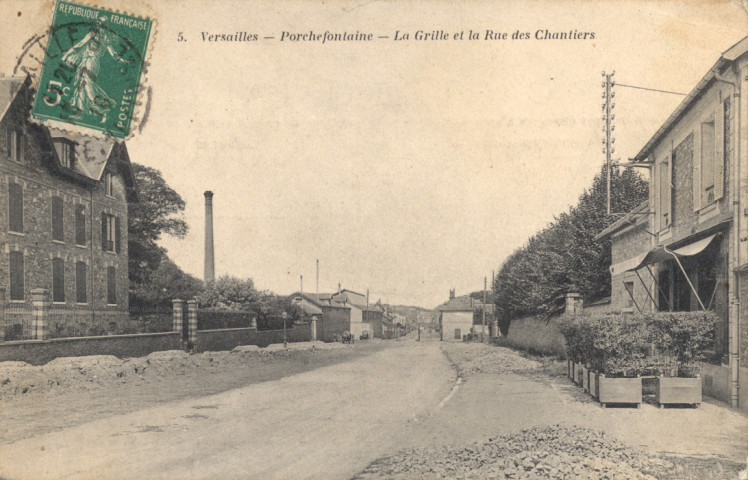 Versailles - Porchefontaine - La Grille et la Rue des Chantiers. Bourdier, imp.-édit., Versailles