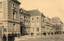 Versailles - Palais de Justice et Cour d'Assises.