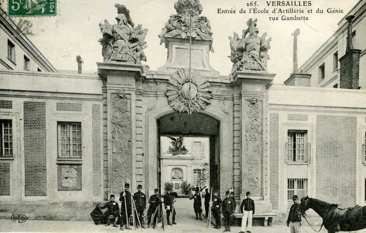 Versailles - Entrée de l'École d'Artillerie et du Génie rue Gambetta. E.L.D.