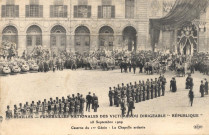 Versailles - Funérailles nationales des victimes du dirigeable "République" - 28 Septembre 1909 - Caserne du 1er Génie - La Chapelle ardente. E.L.D.