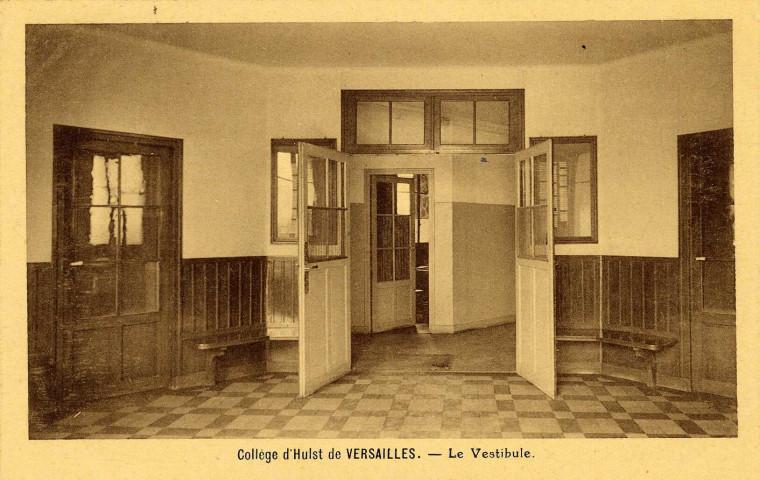 Collège d'Hulst de Versailles. - Le Vestibule. Éditions Universitaires Tourte et Petitin, Levallois-Paris