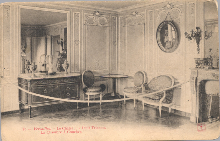 Versailles - Le Château - Petit Trianon. La Chambre à coucher. P.H. et Cie, Nancy