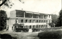 Sanatorium des Ombrages - Versailles - La Villa. Phototypie A. Benoit, 16 rue de Chartres, Neuilly-sur-Seine